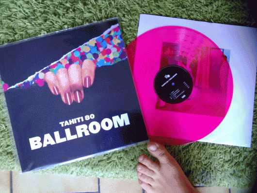 t80-vinyl-01-ballroom